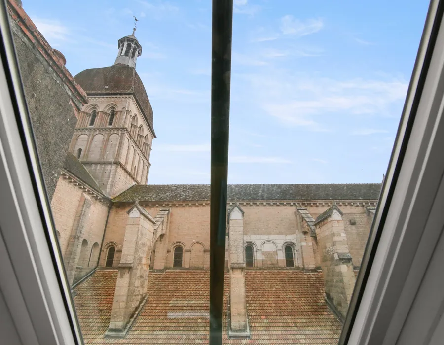 Intérieur d'une chambre de La Rose Pourpre, Beaune